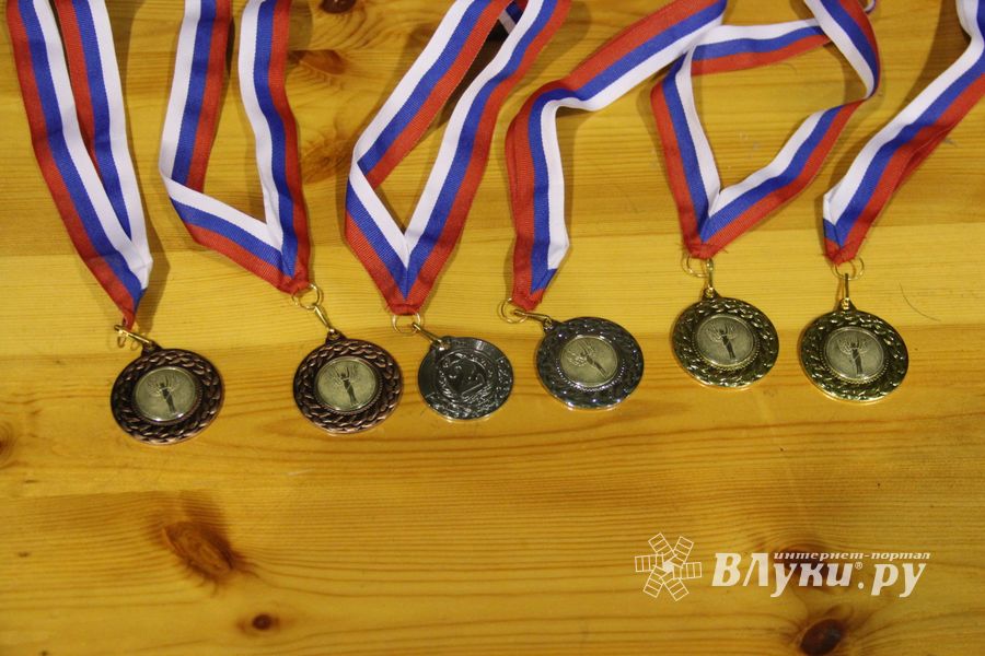 В Великих Луках прошёл чемпионат по настольному теннису