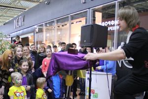 В ТЦ «Апельсин» прошла весенняя ночь распродаж