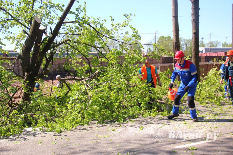 Авария устранена, движение по проспекту Гагарина возобновлено (ФОТО)