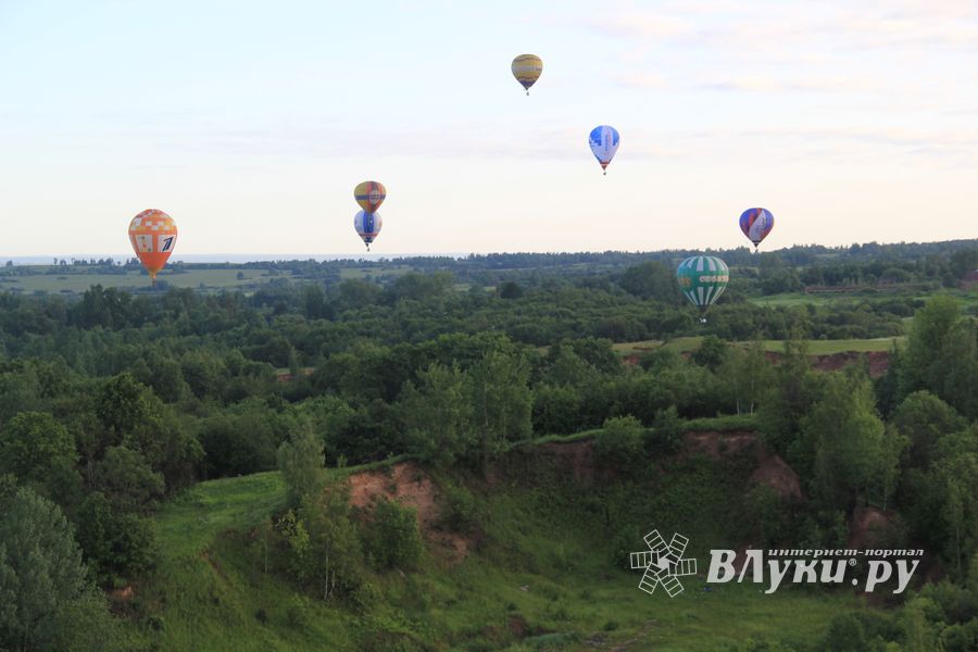 Спортивный полет над Великими Луками (ФОТО)