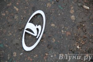 На Октябрьском проспекте в Великих Луках столкнулись «Мазда» и «Приора» (ФОТО)