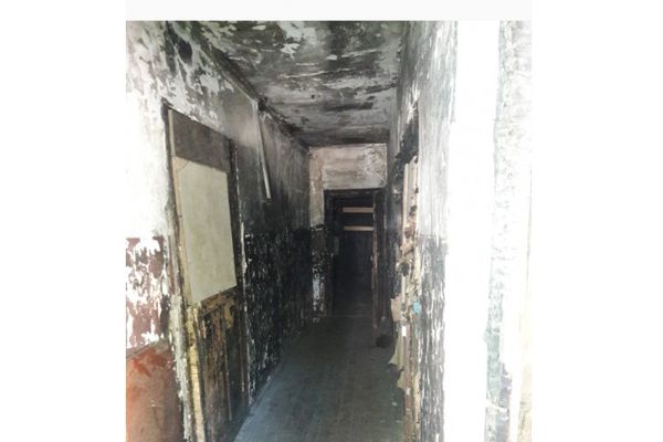 Великолучане просят губернатора разобраться с бараком (ФОТО)