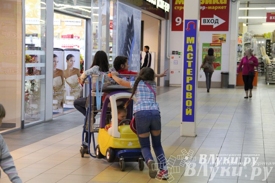 Торговый центр «Апельсин» отметил День рождения