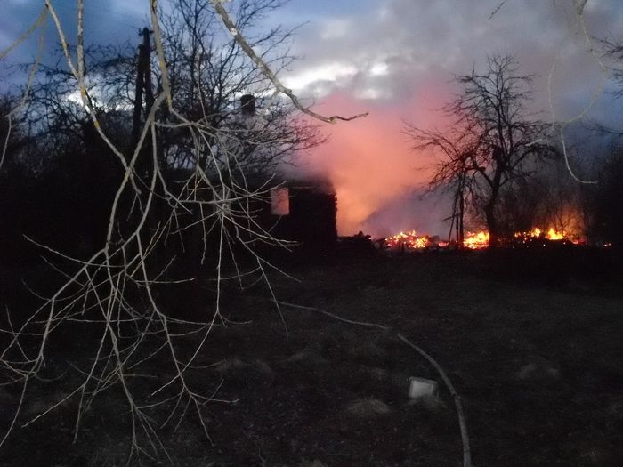 Двое мужчин погибли на пожаре в Себеже (ФОТО)