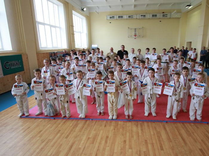 В Великих Луках прошло первенство города по ВБЕ «Кобудо» (ФОТО)
