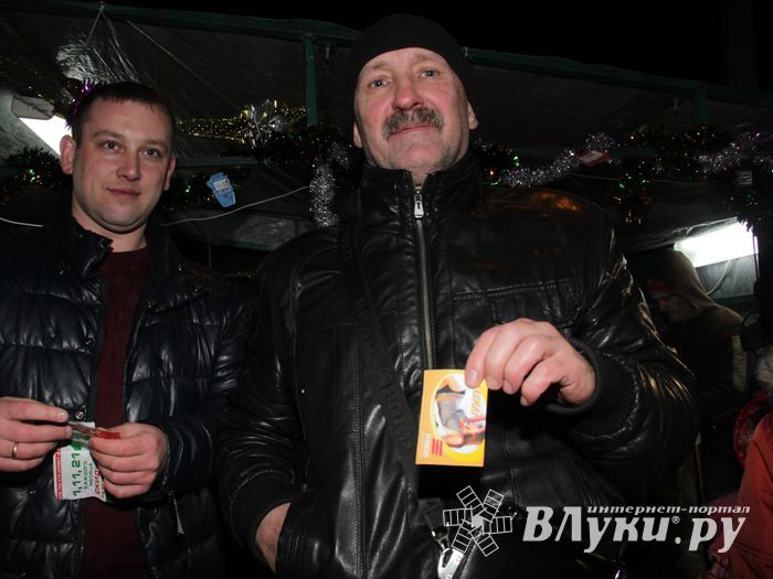 Великие Луки к встрече Нового года готовы (ФОТО)