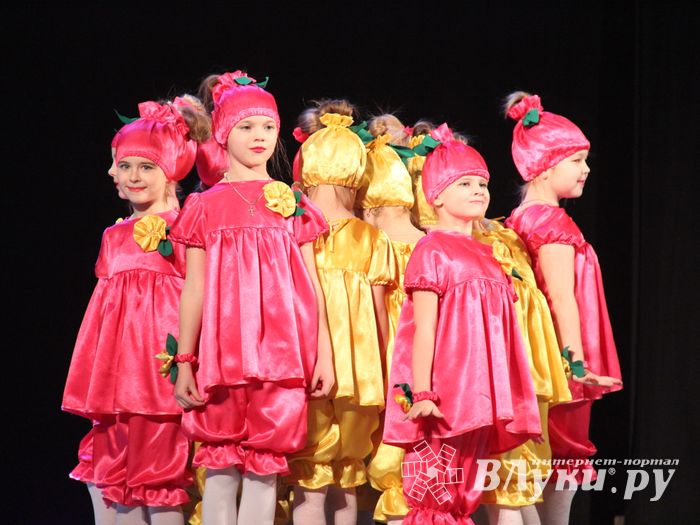 Маша, Медведь и все, все, все на сцене ДК Ленина (ФОТО)