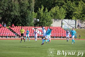 В Великих Луках состоялся матч «Луки-Энергия» — «Звезда» (Санкт-Петербург)