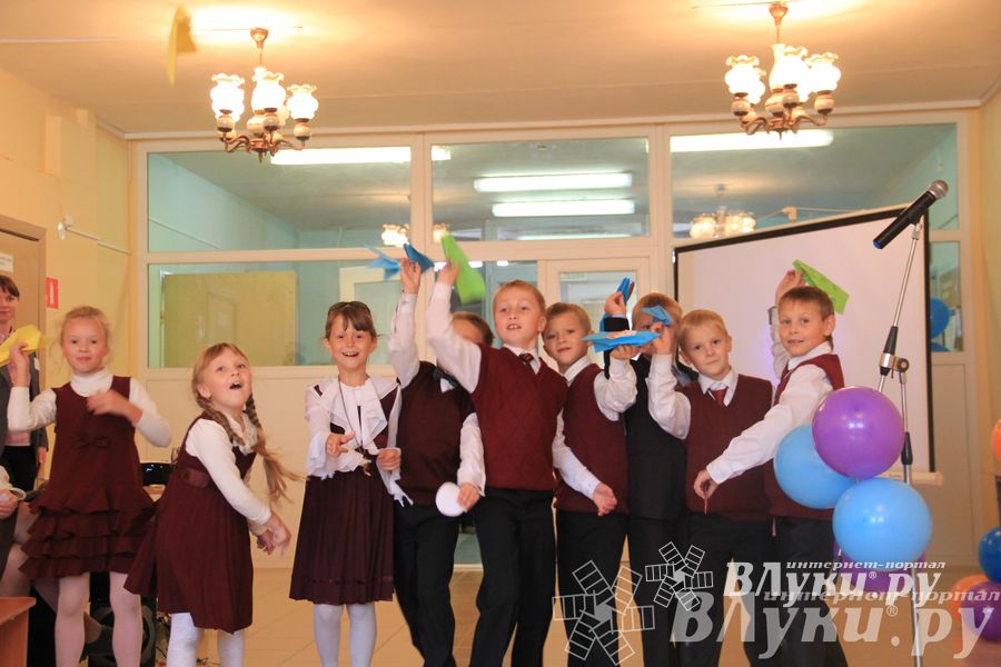 Великолукских лицеистов посвятили в «Маленькие мастера»