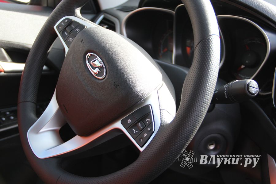 Презентация новой модели LADA Vesta Cross состоялась в Великих Луках (ФОТО)