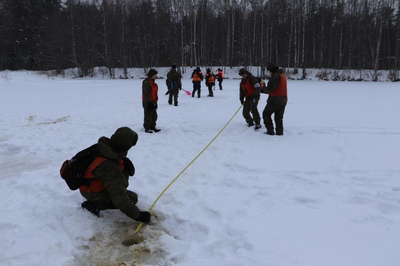 В МЧС готовятся к возможным подрывам льда на псковских реках (ФОТО)