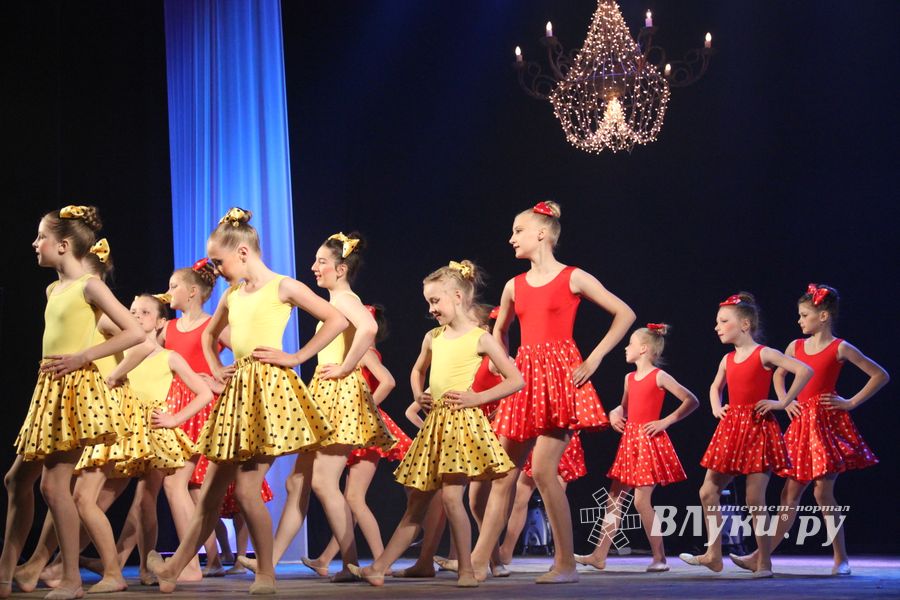 14 мая состоялся концерт хореографического коллектива «Созвездие» - «Бал» (ФОТО)