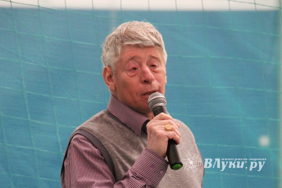 В Великих Луках прошло Первенство по большому теннису (фото)