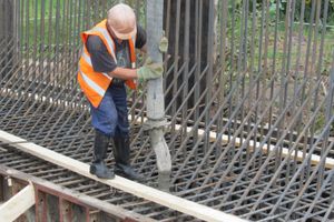 На путепроводе в городе Великие Луки принят первый бетон (ФОТО) 