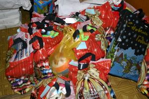 Новый год – время дарить подарки