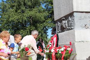 В Великих Луках прошел День памяти и скорби