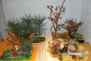 В детском саду №14 прошла выставка поделок «Дары леса» (фото)