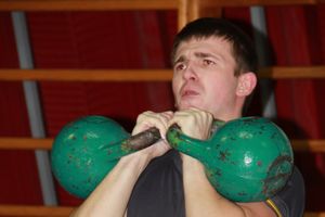 В Великих Луках состоялся Чемпионат по гиревому спорту (фото)
