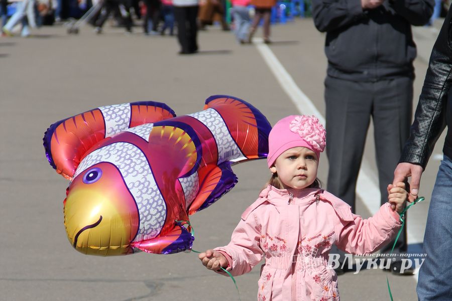 Традиционная весенняя ярмарка прошла в Великих Луках