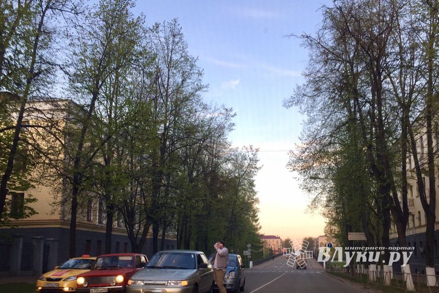 ФОТОФАКТ: ДТП в Великих Луках