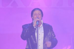 В ДК ЛК состоялся концерт Юрия Михайлова