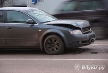 В Великие Луки по проспекту Гагарина произошло очередное ДТП (фото)