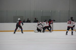 Два зоккейных матча прошли в Великих Луках в рамках Чемпионата города (ФОТО)