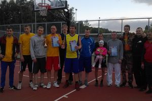 В Великих Луках состоялся турнир по стритболу (фото)