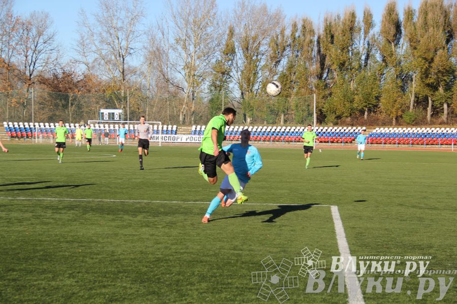 Футбольный матч «Луки-Энергия» — «Карелия» (фото)