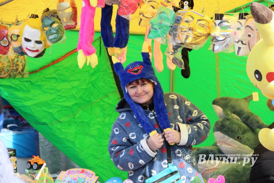 В Великих Луках прошла ярмарка «Весна - 2022» (ФОТО)