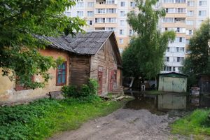 Жильцы дома на Вокзальной жалуются на бездействие властей (ФОТО)