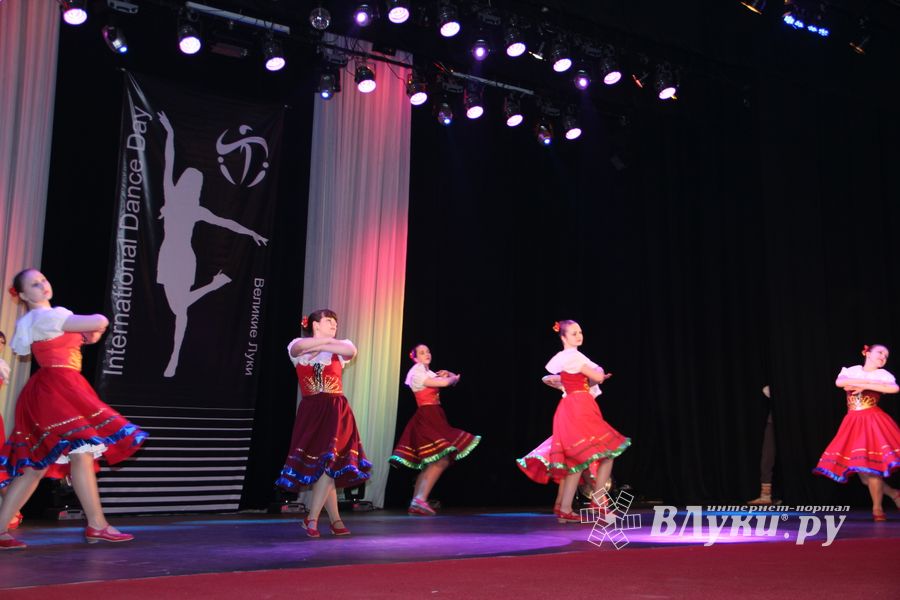 В Великих Луках прошел Фестиваль танца (ФОТО)