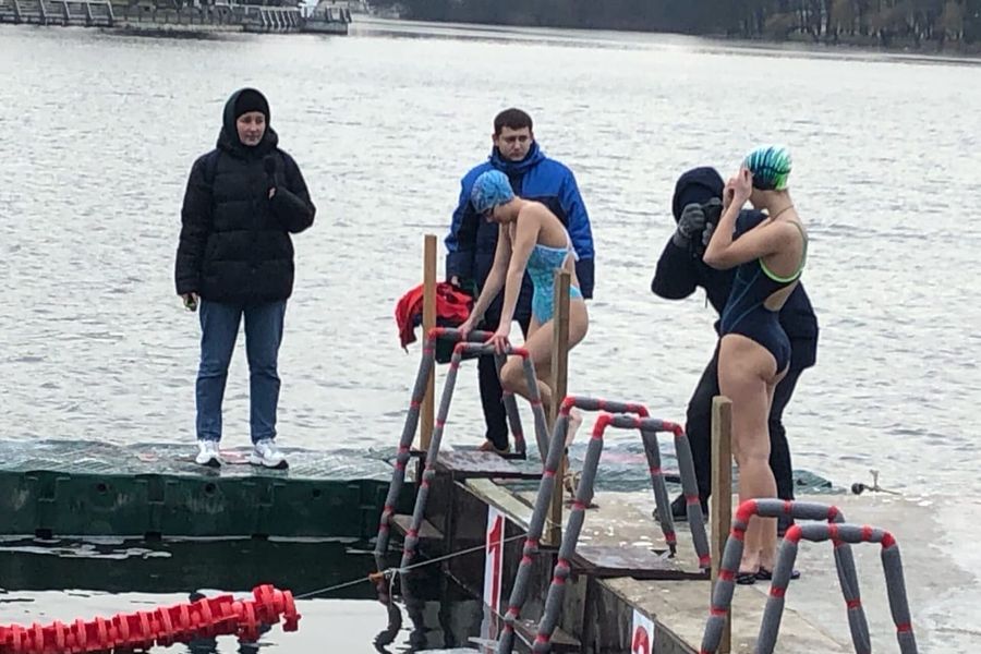 Великолучанка привезла золото с Чемпионата Белоруссии по зимнему спортивному плаванию (ФОТО)