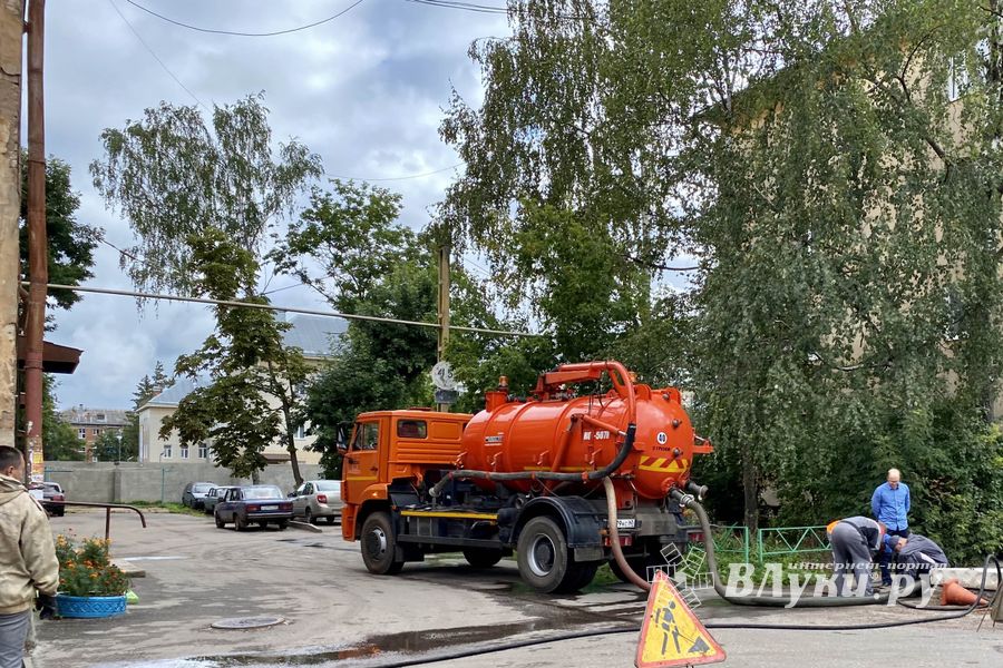 Вниманию водителей-великолучан (ФОТО)