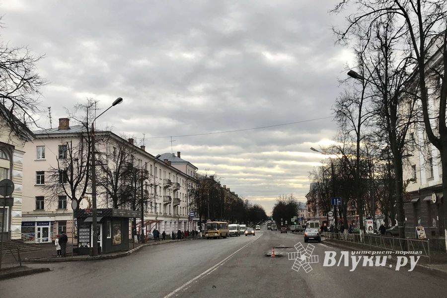 На проспекте Ленина ведётся ямочный ремонт (ФОТО)