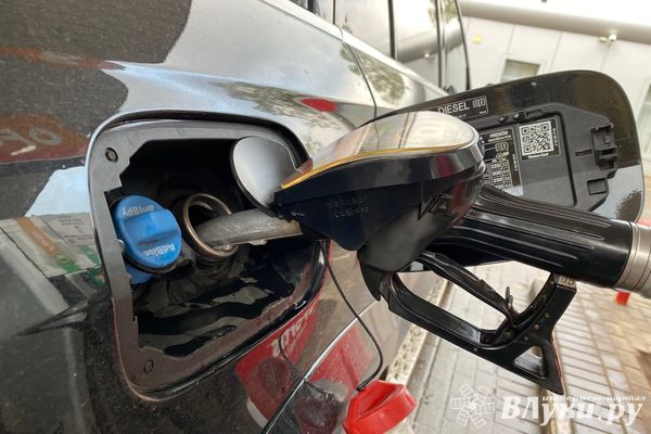 Правительство ввело новое ограничение на вывоз бензина