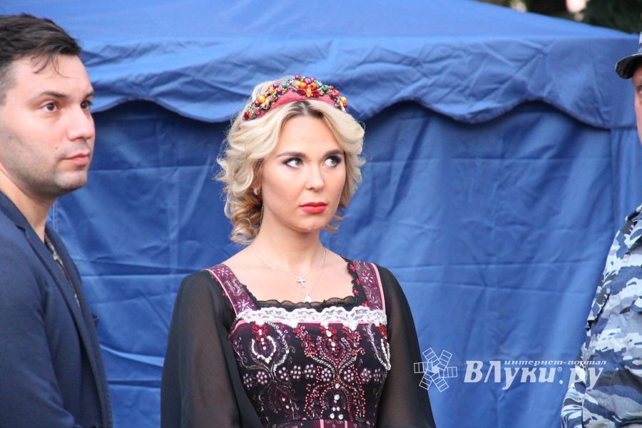Людмила Чурсина и Пелагея поздравили Великие Луки с 850-летием (ФОТО)