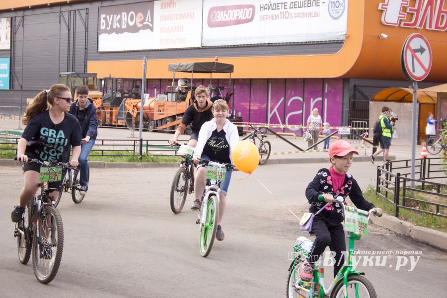 В Великих Луках прошёл Всероссийский велопарад (ФОТО)