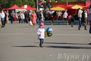 Традиционная весенняя ярмарка прошла в Великих Луках