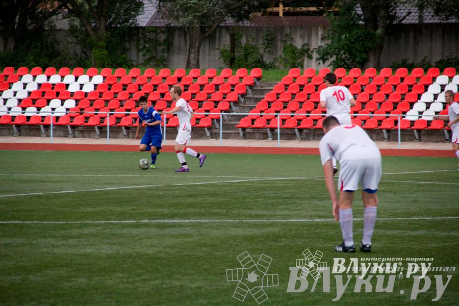 Футбольный матч «Экспресс-2» — «КПРФ»