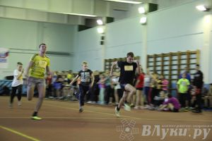 В Великих Луках прошли соревнования по легкой атлетике (фото)