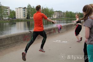 В Великих Луках прошла весенняя городская эстафета (фото)
