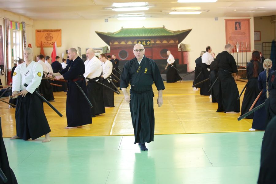 Великолукские последователи иайдзюцу выдержали сложный экзамен (ФОТО)