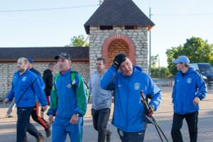 В День России Андрей Турчак принял участие в Марше Мира Воздушно-десантных войск (фото)