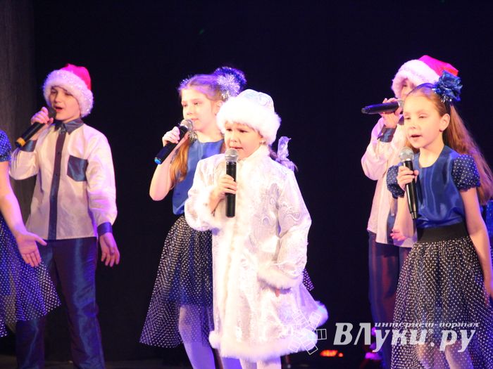 В ГДК им. Ленина встречают Новый год (ФОТО)