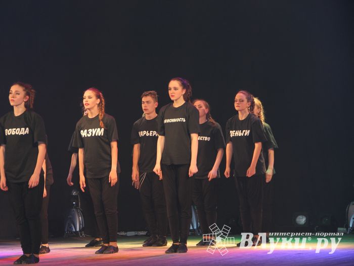 18 мая состоялся юбилейный концерт коллектива мажореток «Золотые погоны» (ФОТО)