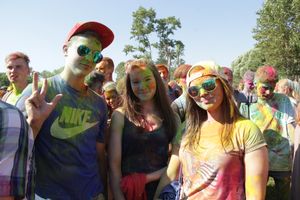 Яркие эмоции «ColorFest» в Великих Луках (ФОТО)