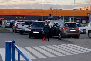 В Великих Луках автолюбители не поделили парковку (ФОТО)