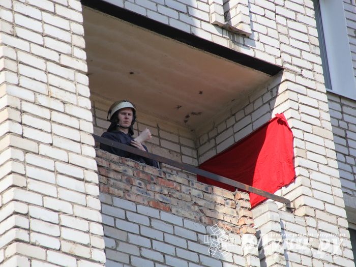 В Великих Луках прошли соревнования пожарных расчетов