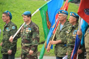 Участники Автопробега ВДВ «Россия - Казахстан - Беларусь «Дорогами воинской славы» посетили Великие Луки